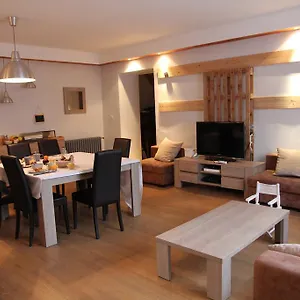 https://la-grange-des-griottiers.hotels-rhonealpes.com