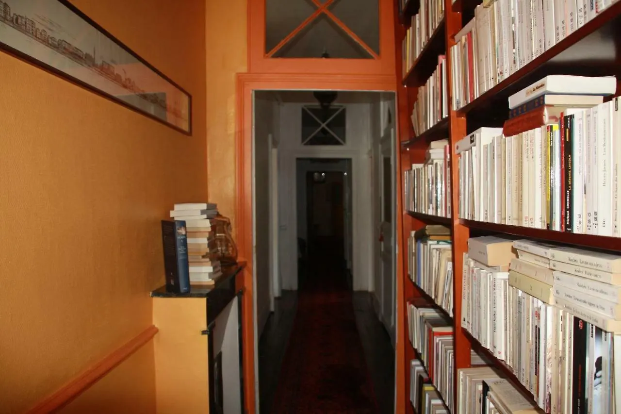 La Maison Bleue Rennes Guest house