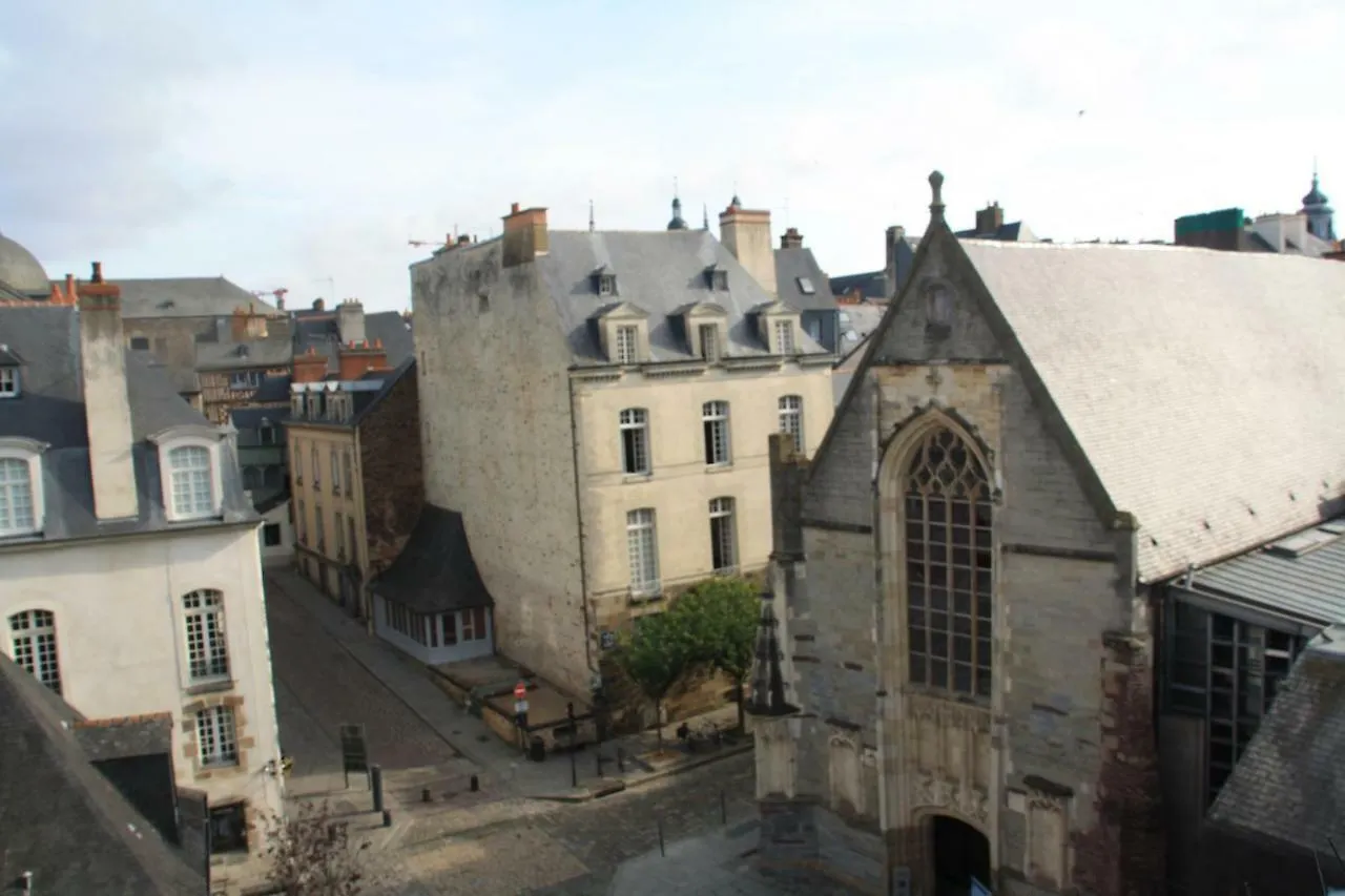 La Maison Bleue Rennes 0*,